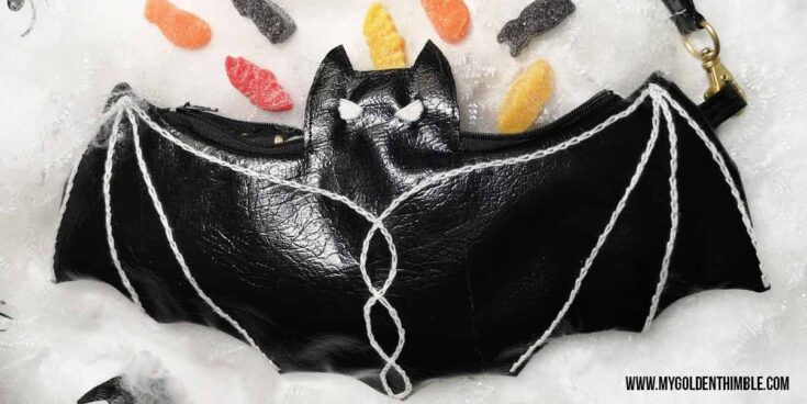 DIY Halloween Clutch Free Sewing Pattern and Tutorial. Download this amazing Halloween Free Sewing Pattern and make your own elegant clutch.