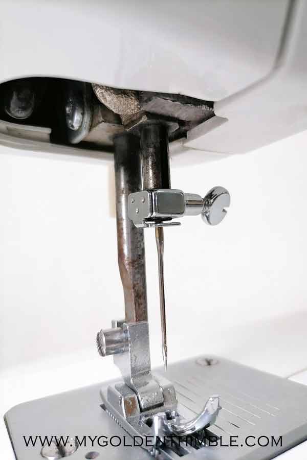 feed dogs parts of a sewing machine