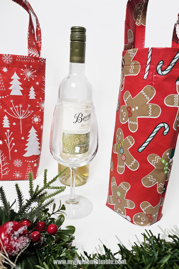 diy wine gift bags for christmas