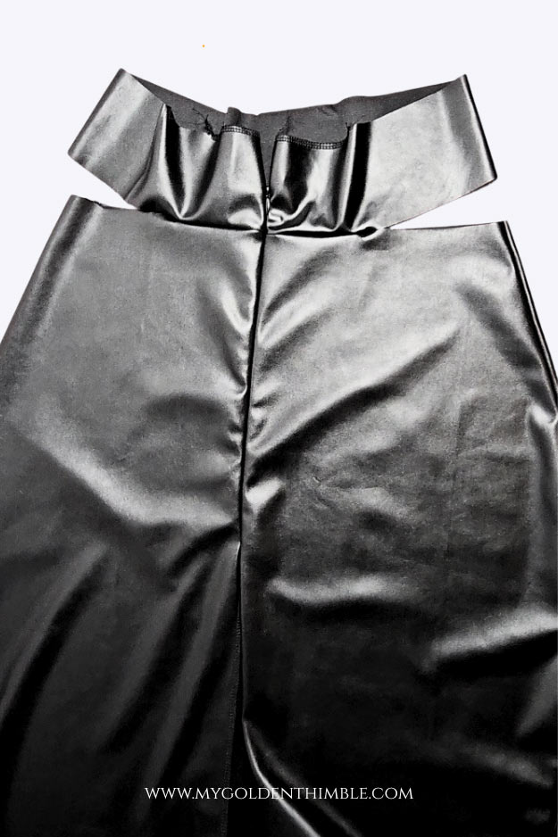 skirt with a waistband