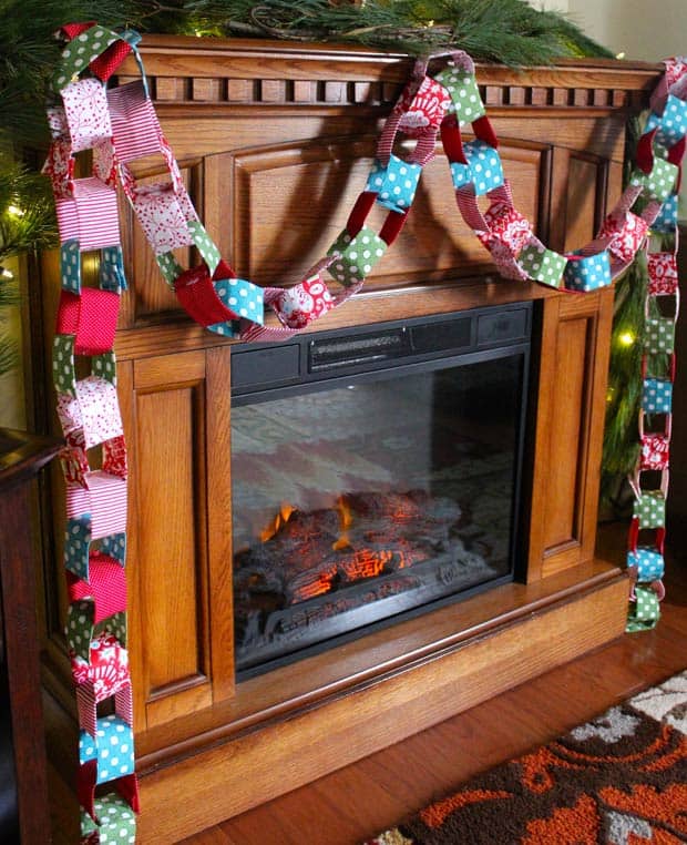 Image for Christmas Countdown Fabric Chain