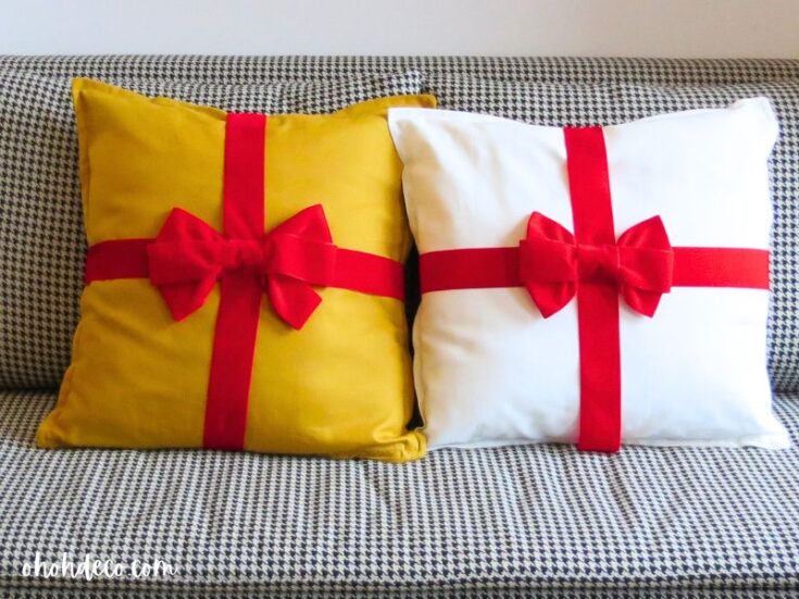 Pillows with bows