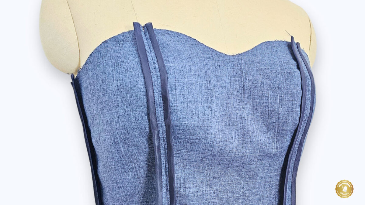 inside of a corset sewn with a hong honk finish