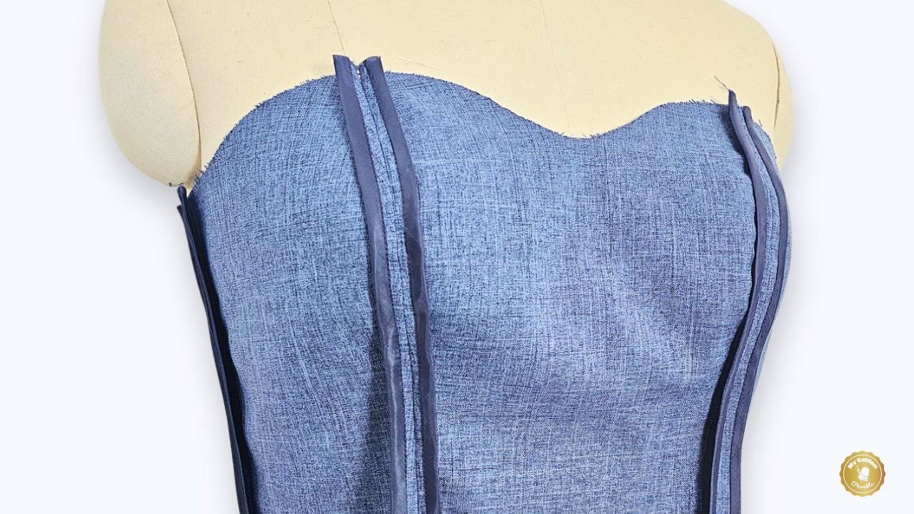 inside of a corset sewn with a hong honk finish