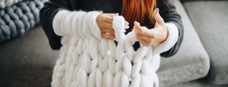 Image for How to make a chunky knit blanket – DIY guide for beginners
