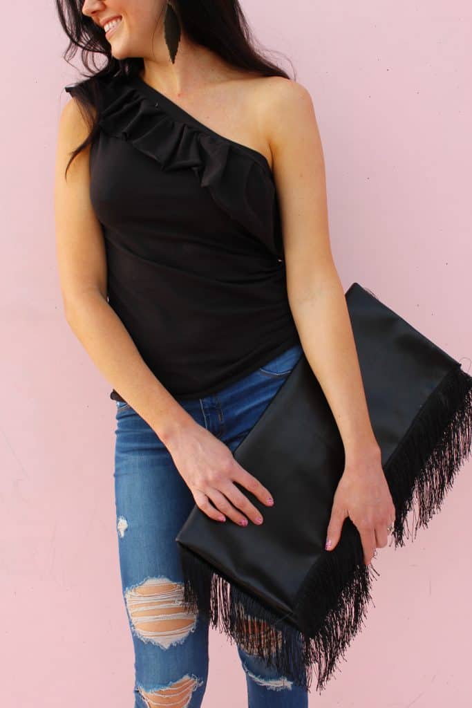 Ruffle T-shirt Off the shoulder cutout